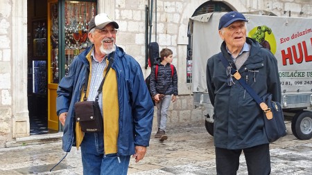 Matou et Burus- Rieur-Étonné